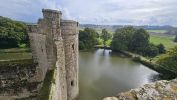 PICTURES/Bodiam Castle/t_Castle25.jpg